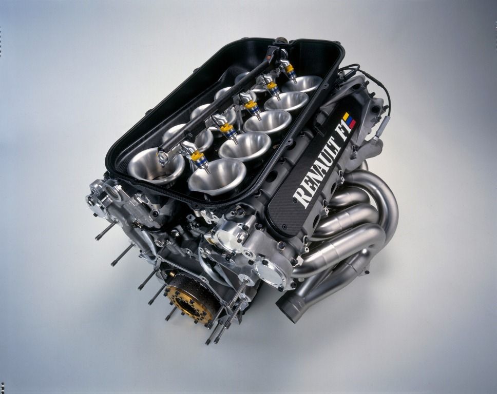 V 8.00. Renault RS v10. Мотор v10. Renault rs27 2.4 v8. Рено v8 мотор.