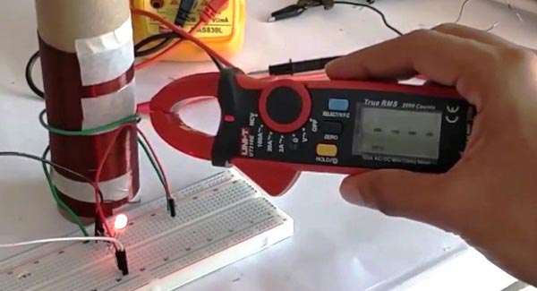 detecting flux using clamp multimeter mini tesla coil 9v