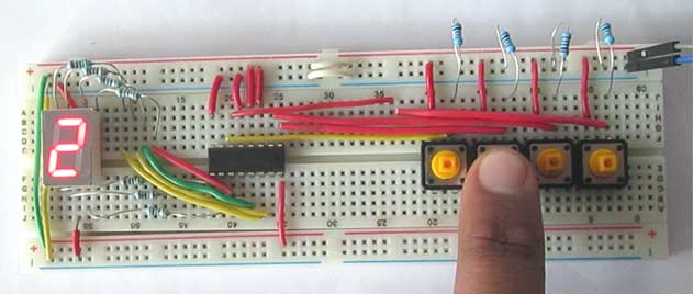 7 segment display driver circuit in action