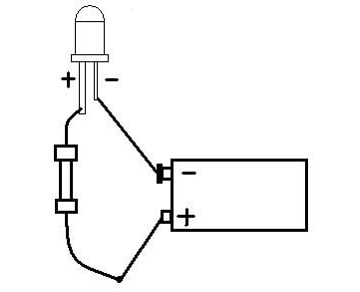 Схема с использованием резистора
