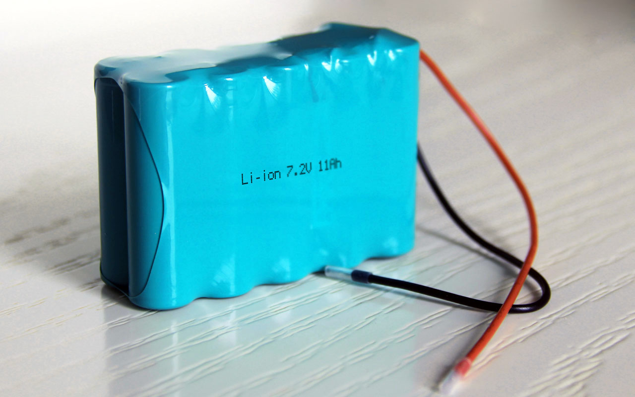Ion batteries. Li ion Battery tur3200. Li ion Battery xb100. Li ion батареи 7,2 v. Battery Pack li-ion b26.